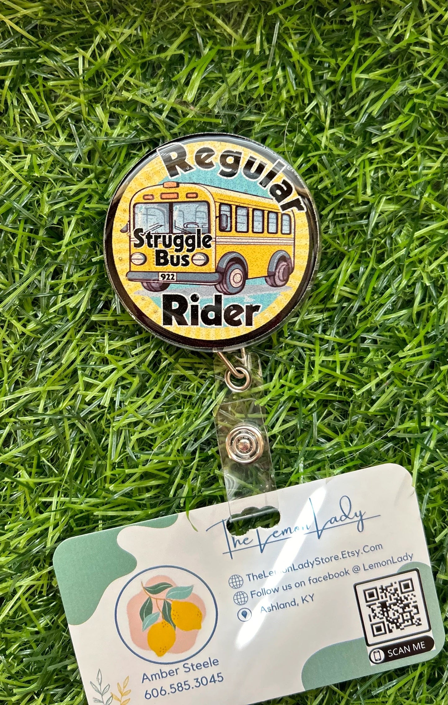 Funny Nurse Badge Reel – Struggle Bus Rider, Medical Badge Holder, Relatable Nurse Gift, Cute RN Badge Reel